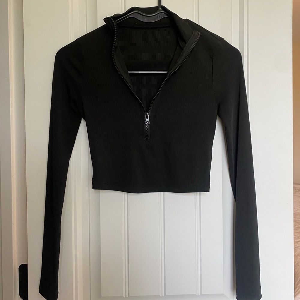 Zip up crop long sleeve